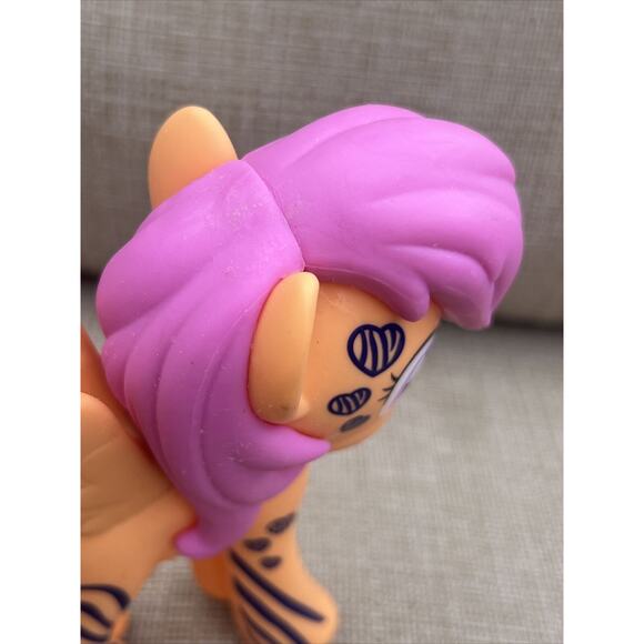 Hasbro 2012 My Little Pony G4 Design A Pony Wild Rainbow Scootaloo Rare HTF MLP - Picture 8 of 9
